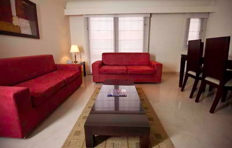 Travelers Apartamentos Y Suites Condominioplenitud Bogotá 3*,
